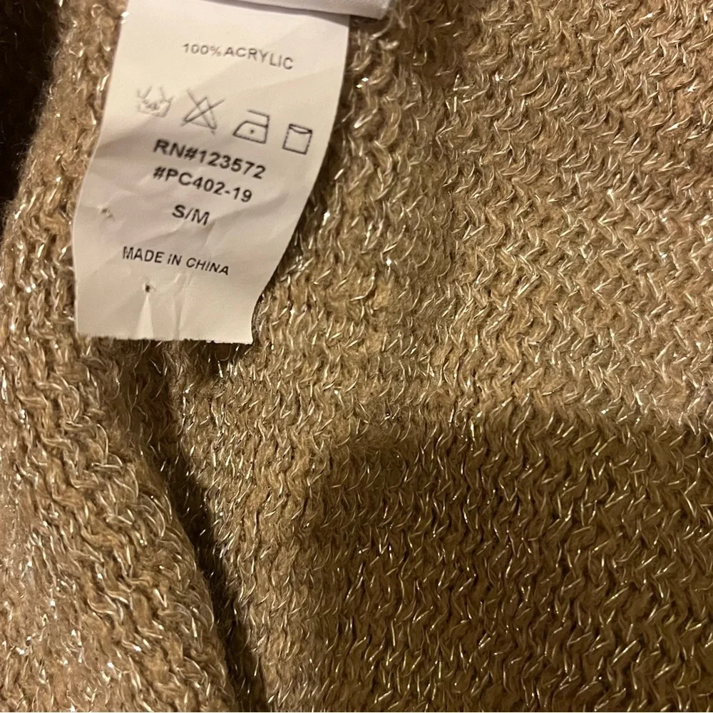 Northern Angel tan knit poncho with gold thread trim and fringe - Picture 12 of 12